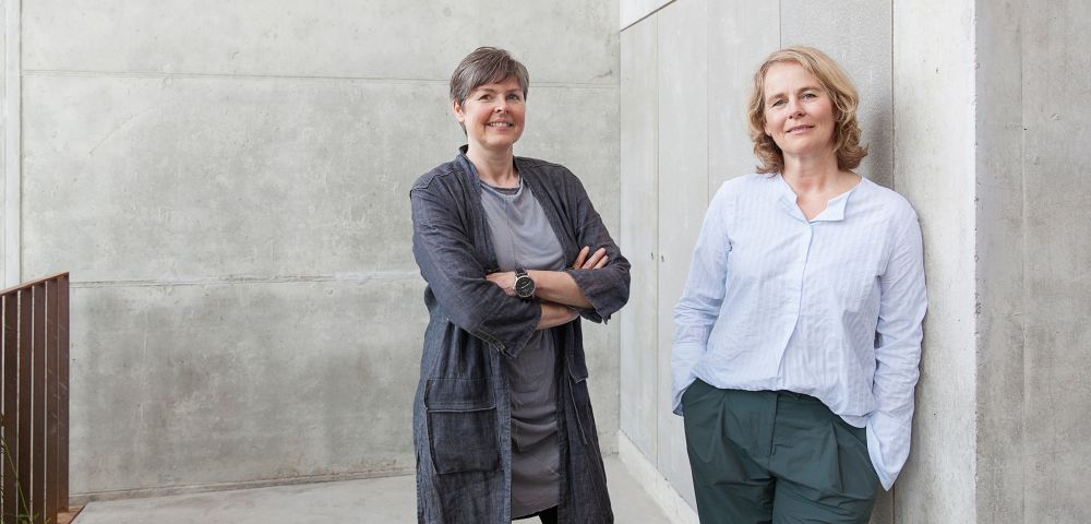 Porträt der beiden Farbgestalterinnen Annemarie Läubli und Petra Köller-Hugener
